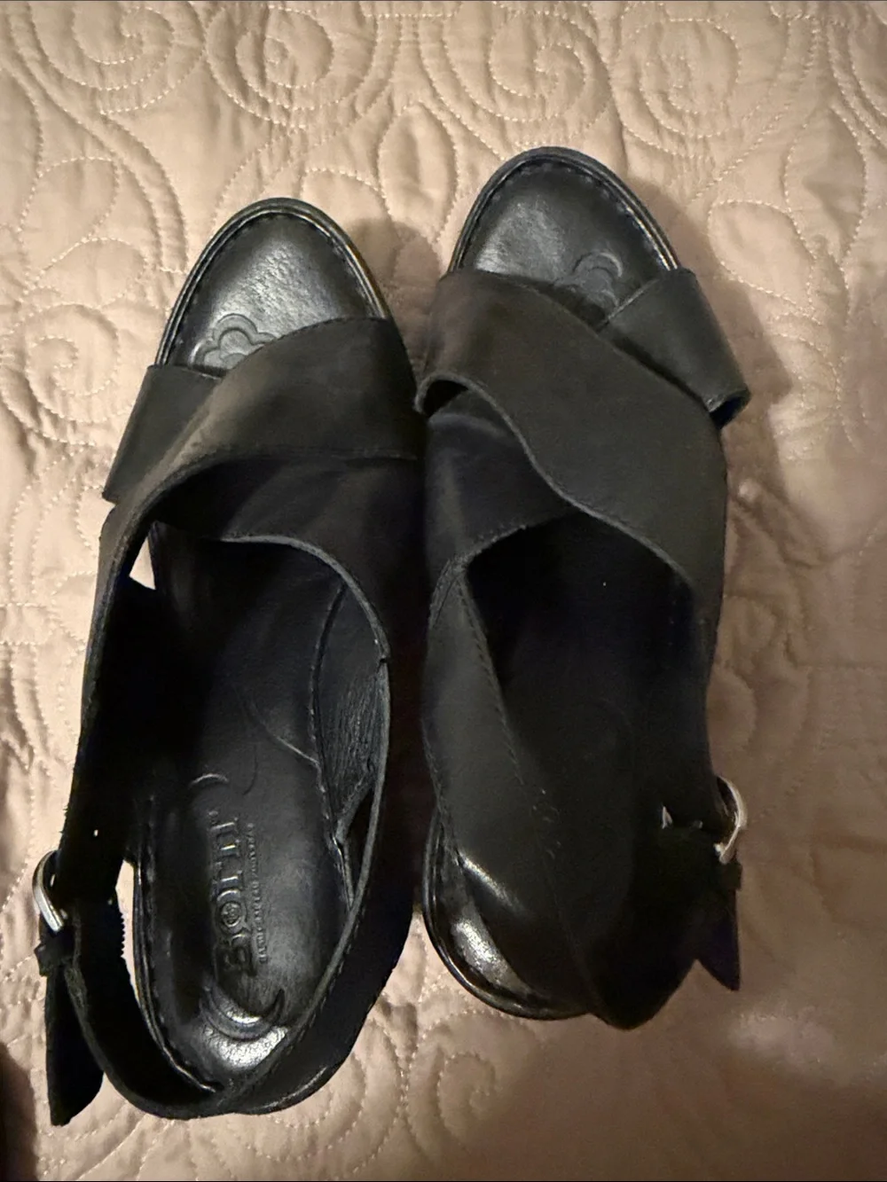 BÓRN Black Leather Wedge Sandals (7)